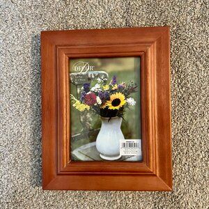 Wooden 5x7 Picture Frame, Brown